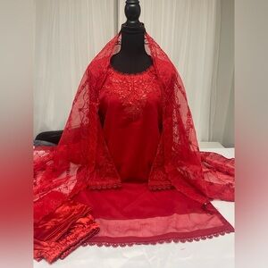 New arrivals ready to wear suit